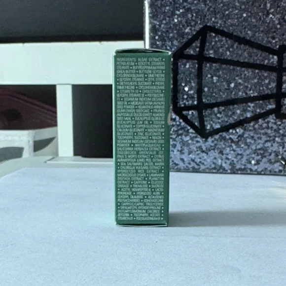 La Mer Moisturizing Soft Lotion - Picture 3 of 4